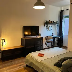Stylish 3 Km Away From Duomo - Netflix, Wi-fi, All Comforts Included Milano